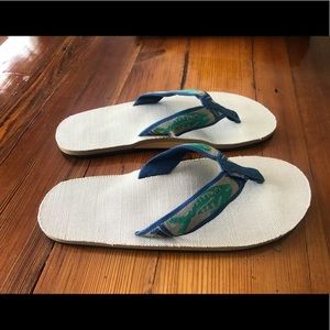 Rainbow NWOT Hemp Fish Sandal XL (11-12)